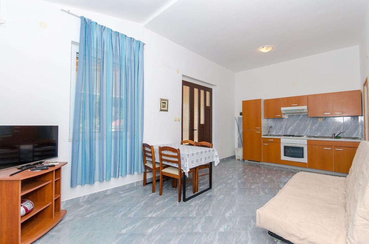 Apartments Ivanka Vis Extérieur photo