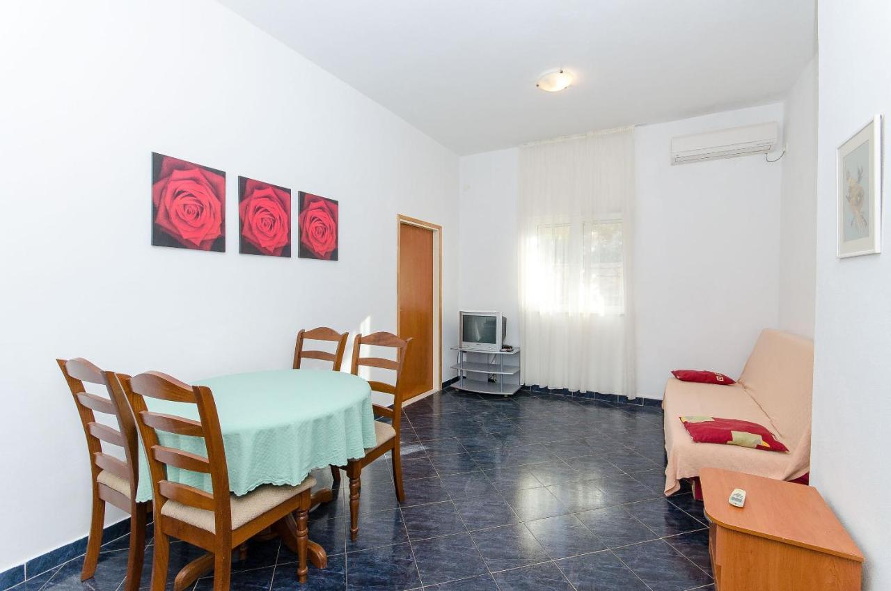 Apartments Ivanka Vis Extérieur photo