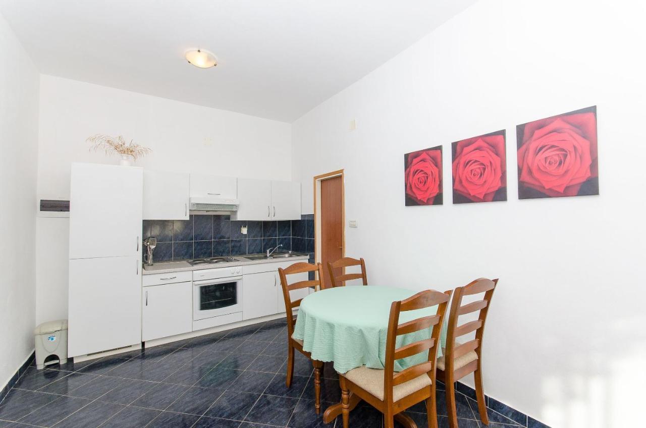 Apartments Ivanka Vis Extérieur photo